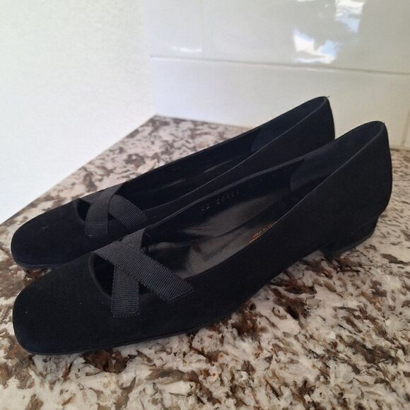 Salvatore Ferragamo Black Suede Criss Cross Ribbon 1" Heels Size 8AAAA Narrow - Picture 4 of 8